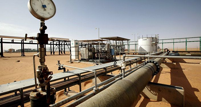 مشهد عام لحقل النفط الصحراء في ليبيا 3 ديسمبر/ كانون الأول 2014