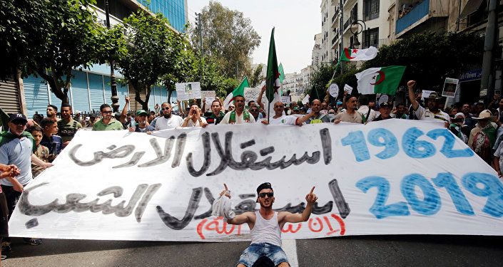 مظاهرات في الجزائر العاصمة في ذكرى الاستقلال