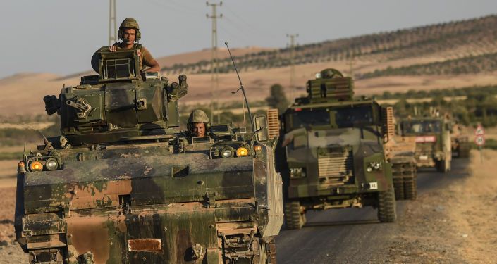 قوات تركية على الحدود التركية السورية