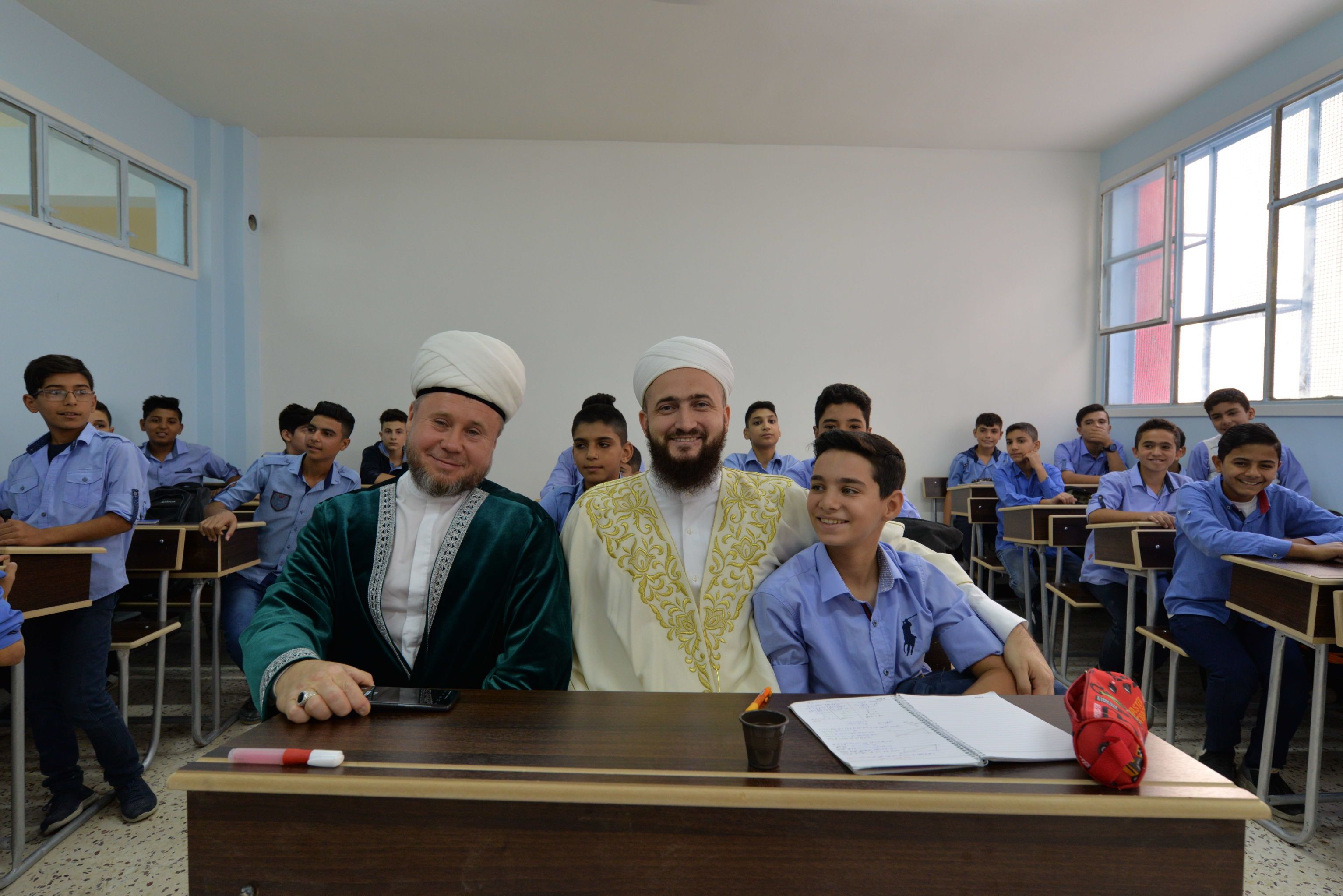 افتتاح مدرسة عريقة بدمشق دمرها الإرهاب وأعاد مجمع الأديان الروسي إحياءها