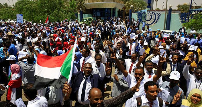 اعتصام في العاصمة السودانية الخرطوم ضد بقاء المجلس العسكري في السلطة