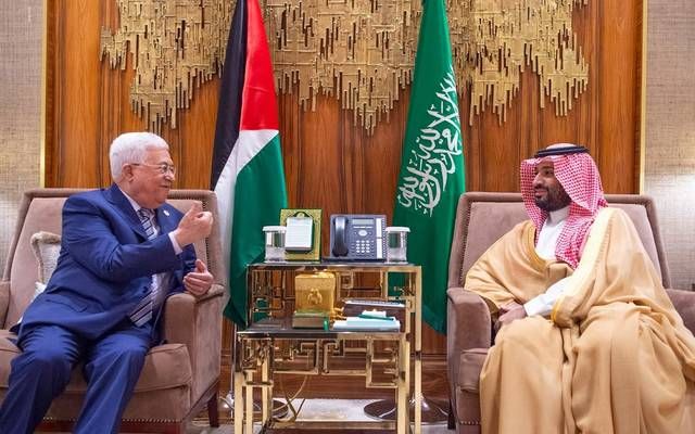 جانب من لقاء ولي العهد السعودي الأمير محمد بن سلمان والرئيس الفلسطيني محمود عباس