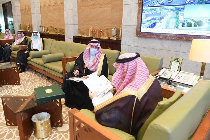 أمير الرياض يستقبل مديري التعليم والنقل بالمنطقة