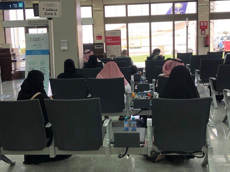 مطار رفحاء يحتفل بالمسافرين في يوم الوطن الـ 90