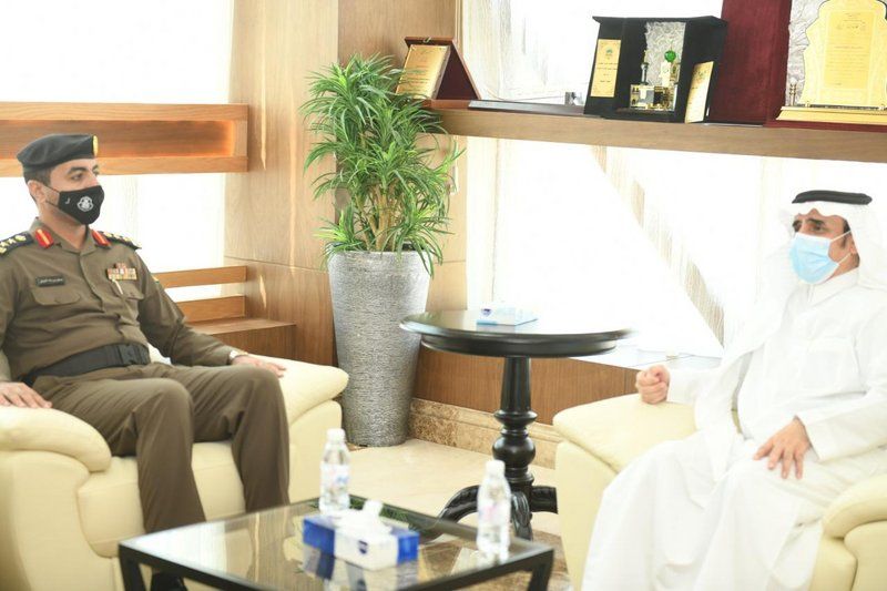 جامعة الباحة تبحث التعاون مع مدير مرور المنطقة التعاون في عدد من المجالات التدريبية
