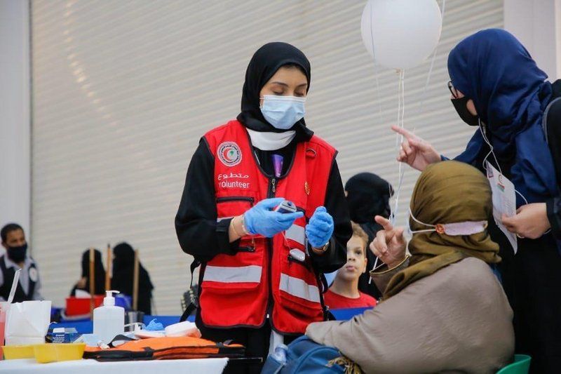 الهلال الأحمر بمكة: 9218 متطوعًا ومتطوعة خلال 2020م