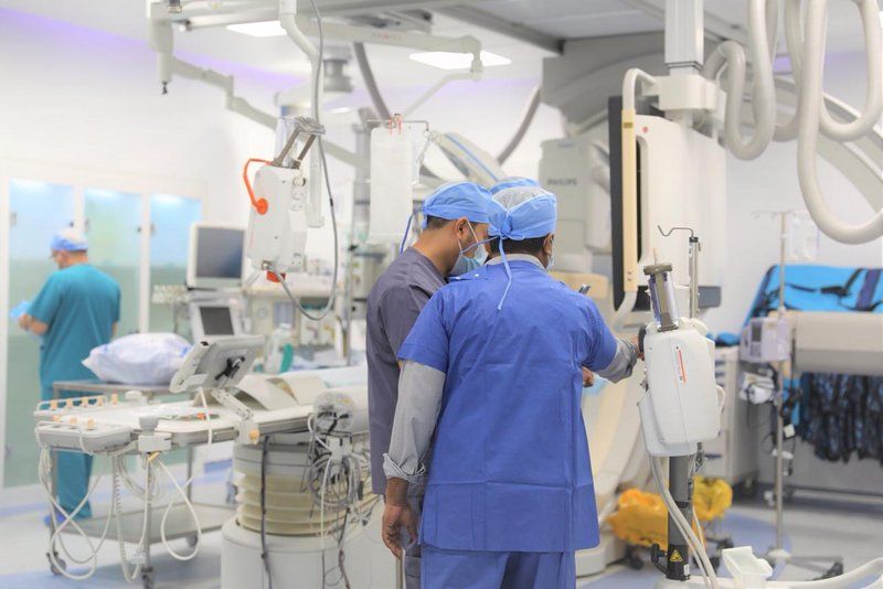 إجراء أول عملية قسطرة قلبية تداخلية بالمركز الطبي للهيئة الملكية بينبع