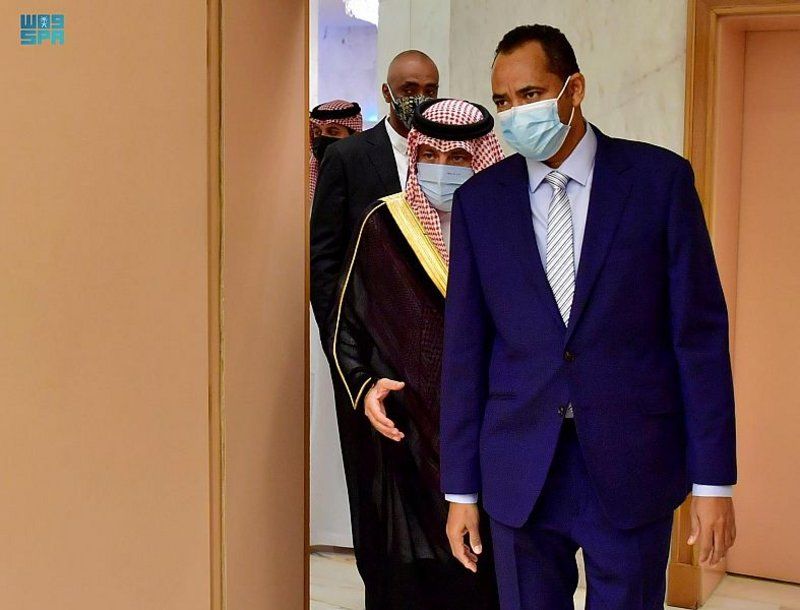 بحث تعزيز التعاون الإعلامي المشترك بين السعودية والسودان