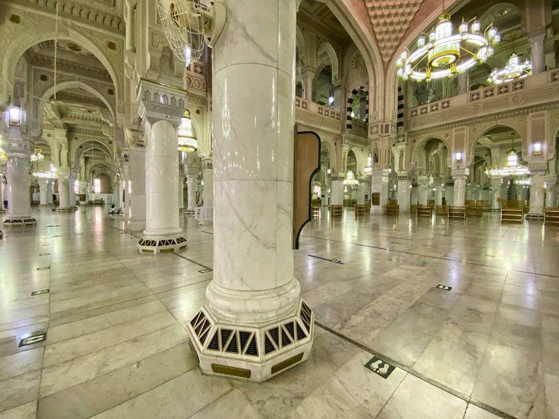 تعرّف على أكبر محطتي تبريد في العالم لتنقية الهواء بالمسجد الحرام