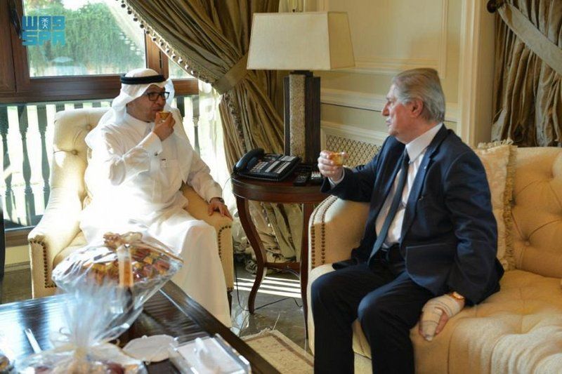 السفير السعودي لدى لبنان يستقبل وفودًا رسمية وشعبية مستنكرة تصريحات 