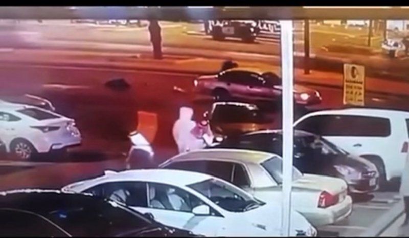 في خميس مشيط.. حادث دهس عددٍ من السيدات والبلدية تُعرب عن أسفها