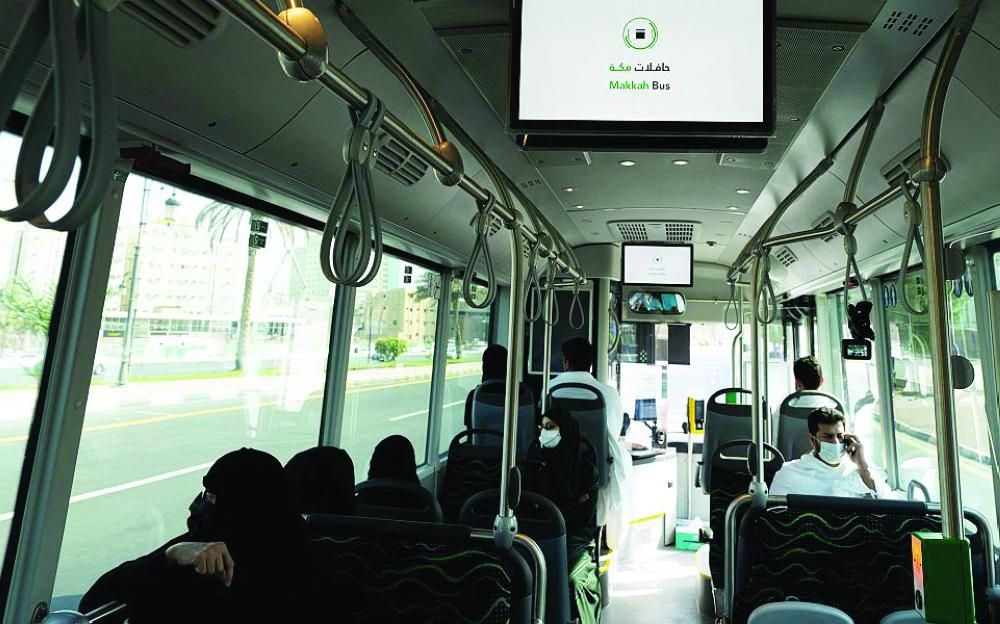 Автобус мекка. Автобус Дубай Мекка. Makkah City Bus Wallpaper.