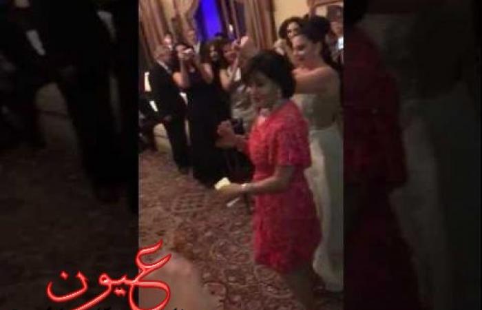 بالفيديو.. رقصة مسربة تضع أسرة عبد الناصر وليلى علوي في ورطة