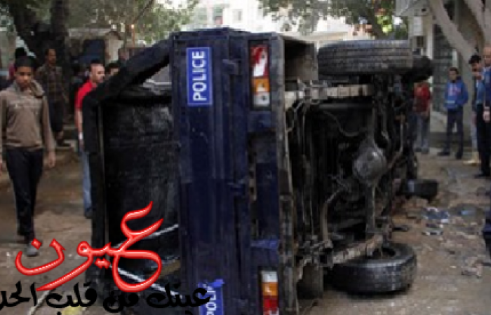 إصابة ضابط و4 مجندين فى حادث انقلاب سيارة شرطة بطريق دمياط - بورسعيد