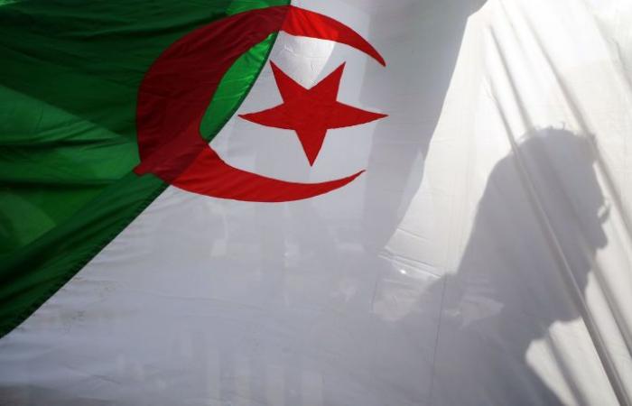 في ظل غموض نوايا بوتفليقة... الجنرال علي غديري أول مرشح لانتخابات الرئاسة الجزائرية