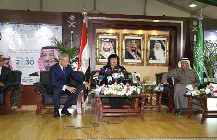 وزيرة الثقافة المصرية: الدورة الحالية لمعرض الكتاب شهدت طفرة كبيرة