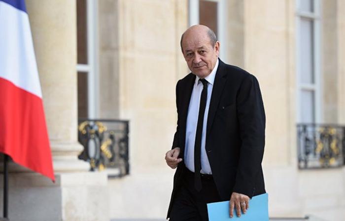 وزير خارجية فرنسا ينتقد قرار ترامب الانسحاب من سوريا