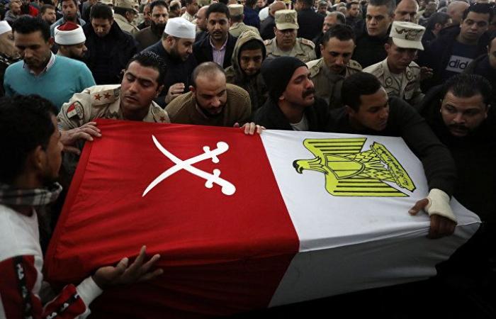 تشييع جثامين الجنود المصريين الذين لقوا حتفهم شمالي سيناء (فيديو وصور)