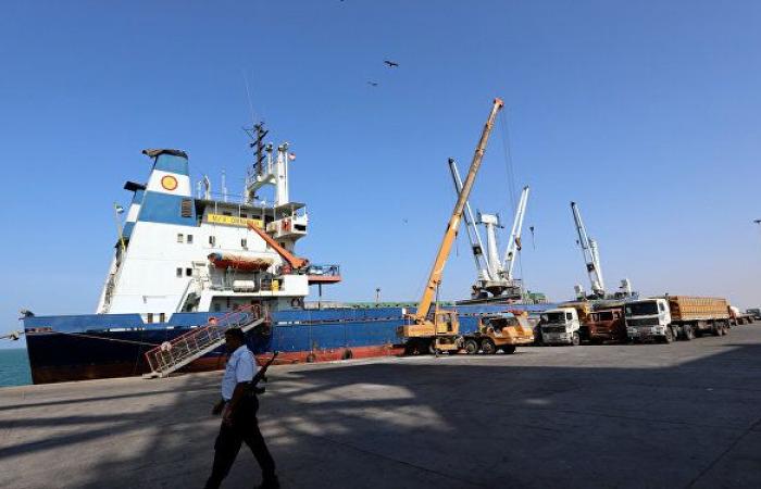 "أنصار الله" تتهم التحالف باحتجاز 4 سفن نفطية