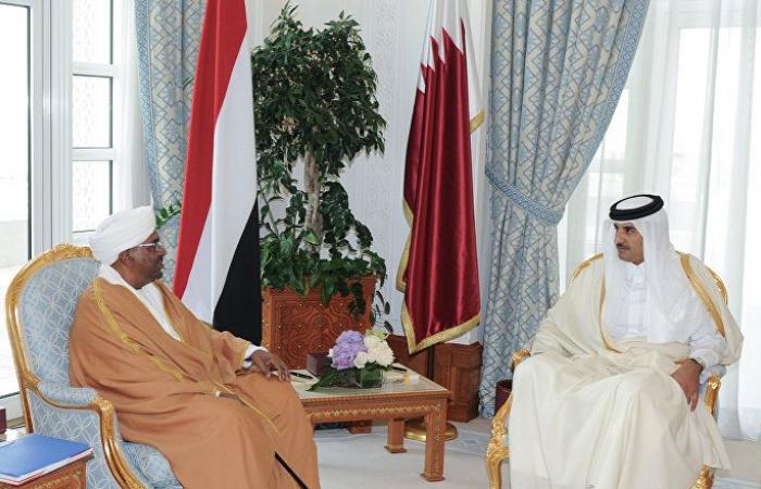أمير قطر يبعث رسالة مع وزير دفاعه إلى الرئيس السوداني