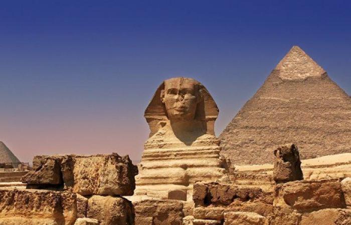 بالصور... رئيس الوزراء المصري يشهد بدء صب خرسانة أطول برج في أفريقيا