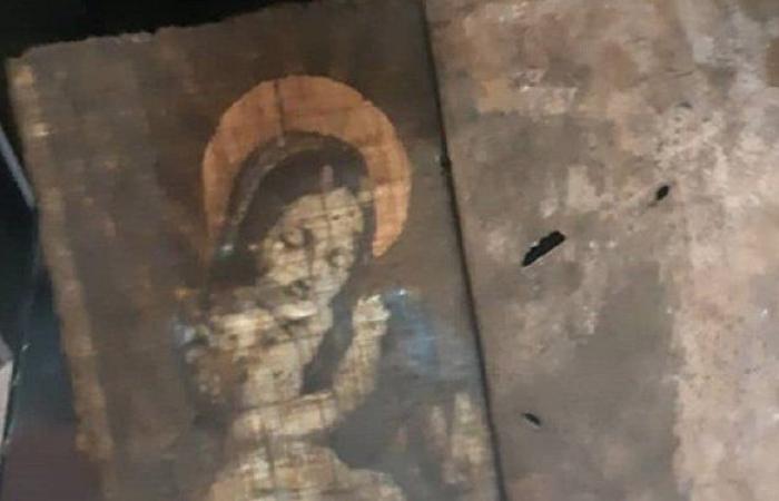 بالفيديو والصور... ضبط شبكة تسرق الآثار والأمن السوري يستعيد إنجيل بيزنطي وزئبق أحمر