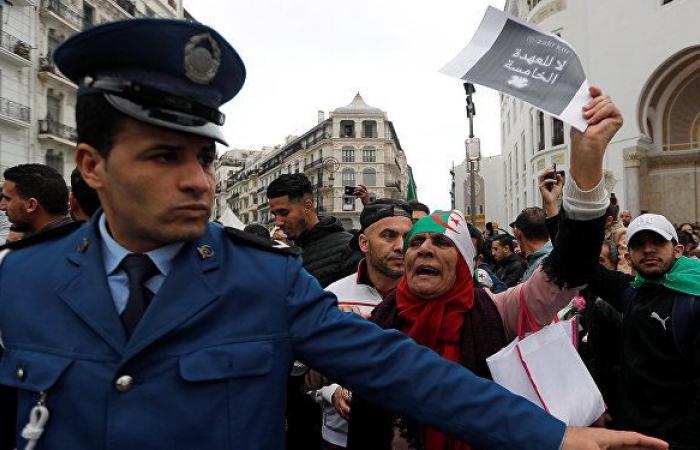 تلفزيون الجزائر: اعتقال 195 شخصا خلال الاحتجاجات