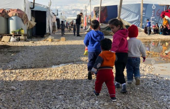 مفوض شؤون اللاجئين الأممي: سنواصل العمل لإزالة العقبات أمام عودة اللاجئين السوريين
