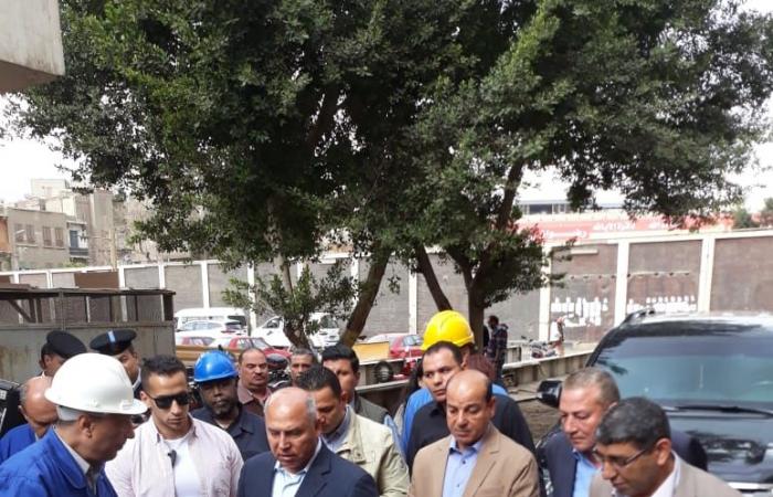صور.. وزير النقل يتفقد محطة مصر وورش صيانة الجرارات
