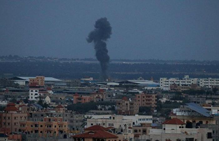 الطائرات الإسرائيلية تستهدف مكتب إسماعيل هنية وسط غزة