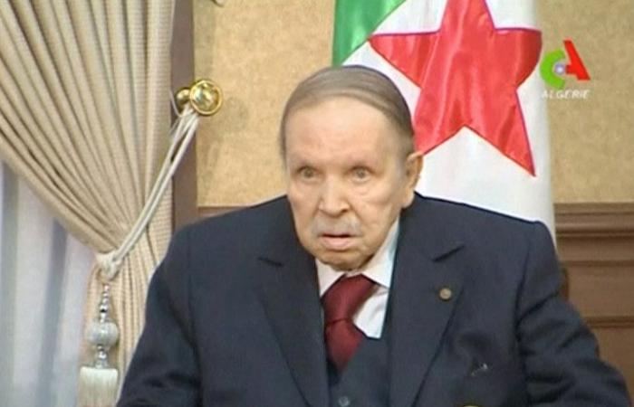 قائد الجيش الجزائري يطالب بتفعيل المادة الدستورية الخاصة بشغور منصب الرئيس