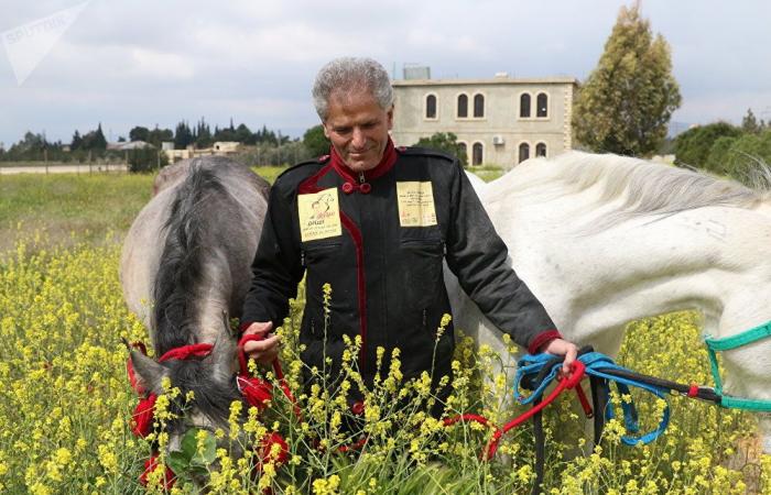 من دمشق إلى موسكو على صهوة حصان... مغامرة جديدة للرحالة السوري (صور)
