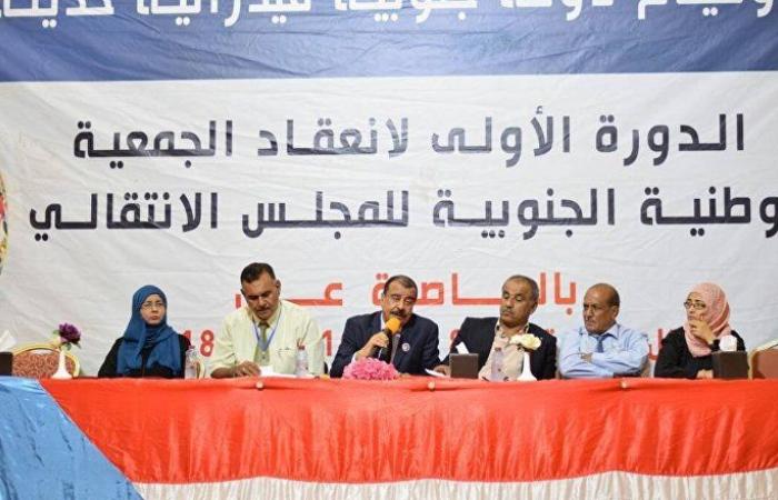 قيادي جنوبي يحذر من خطورة اجتماع الأحزاب اليمنية بالقاهرة