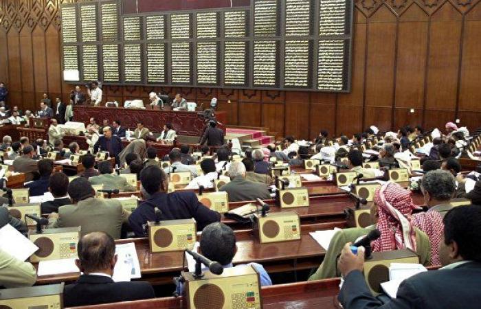 محلل: هكذا منع الجنوبيون عقد جلسة البرلمان اليمني في عدن