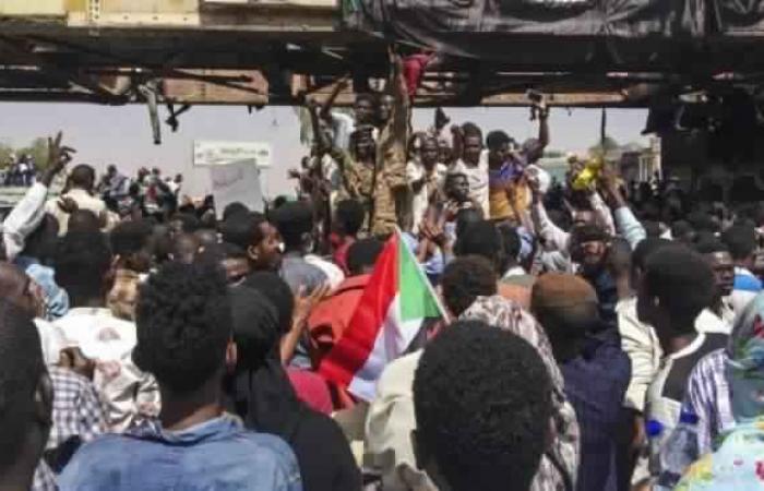 الشرطة السودانية: مقتل 11 شخصًا في مظاهرات الأمس