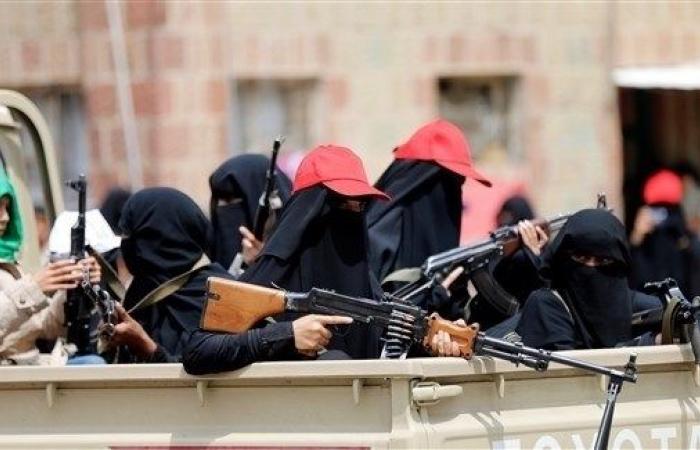 أسباب تجنيد ميليشيا الحوثي لـ 4 آلاف إمرأه والأسلحة التي يستخدمونها والكتائب التابعين لها