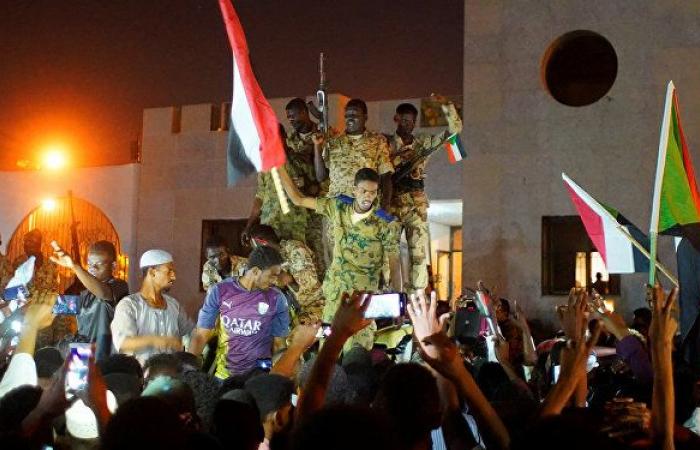 وصول ألفي مواطن من دارفور إلى الخرطوم للمشاركة في الاعتصام أمام مبنى القيادة العامة للجيش