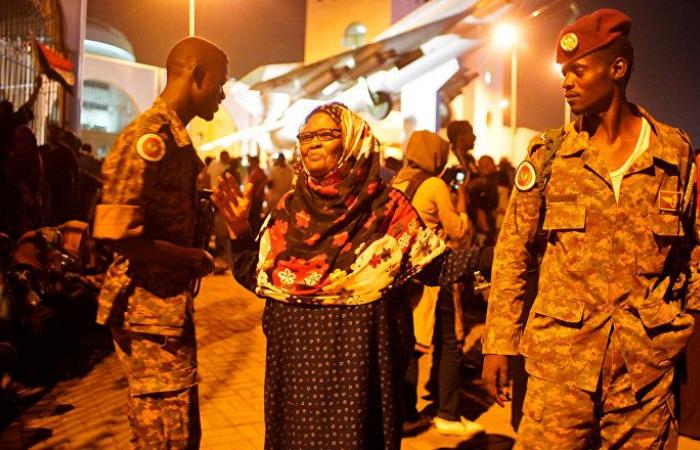 تردد بين أعضاء "العسكري" بشأن "إعدام" قيادي بارز في السودان