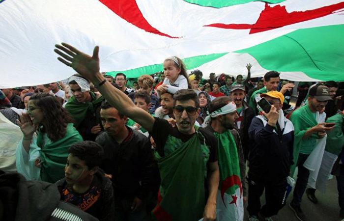 76 شخصا يتنافسون على رئاسة الجزائر... من يعقب بوتفليقة