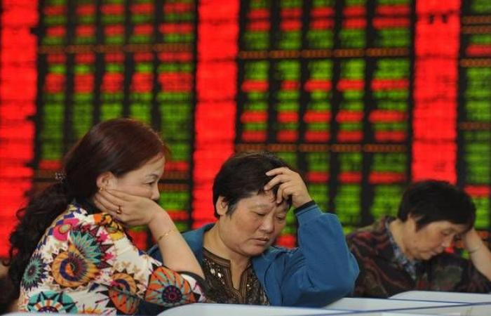 الأسهم الصينية تتراجع وسط استمرار التوترات التجارية
