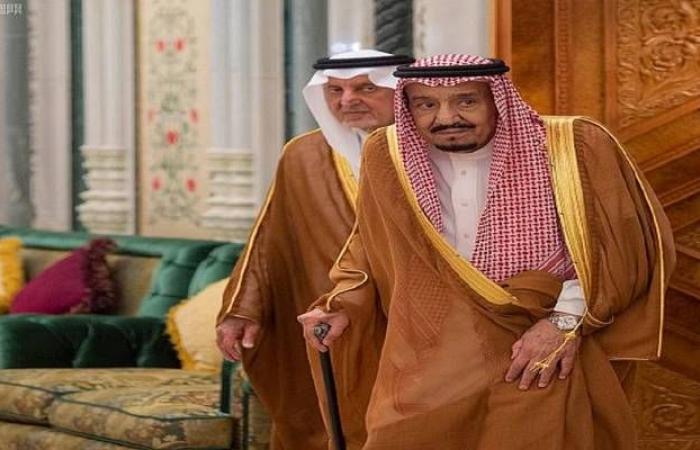 الملك سلمان يصل مكة لقضاء العشر الأواخر من رمضان