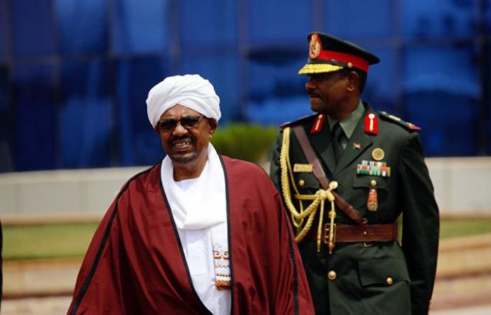 الشرطة السودانية تصدر بيانا لكشف حقيقة "هروب البشير"