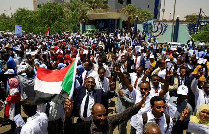 رئيس تجمع السودانيين بالمنظمات الدولية يوضح شروط التفاوض مع "العسكري"