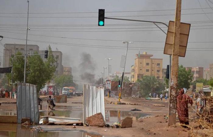 السلطات السودانية تقطع خدمات شبكة الإنترنت عبر الكابلات الأرضية