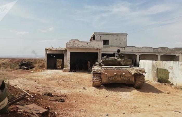 مقاتلات سورية وروسية تدمر مقر اجتماع لقيادات "النصرة" وحلفائها في إدلب