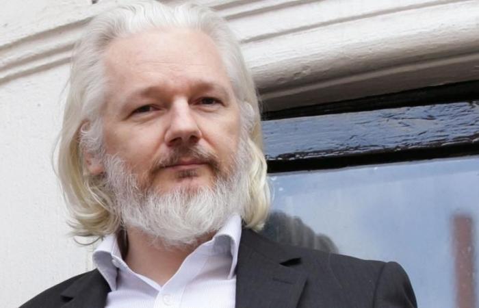 اليوم.. ترقب في بريطانيا انتظارًا لبدء محاكمة جوليان أسانج مؤسس ويكيليكس