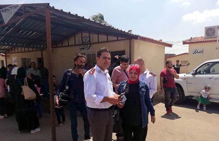 رئيس هجرة "نصيب": نحو 22 ألف سوري عادوا من مخيمات الأردن