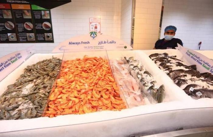 الغذاء والدواء السعودية تبدأ حملتها الثانية على منشآت بيع الأسماك