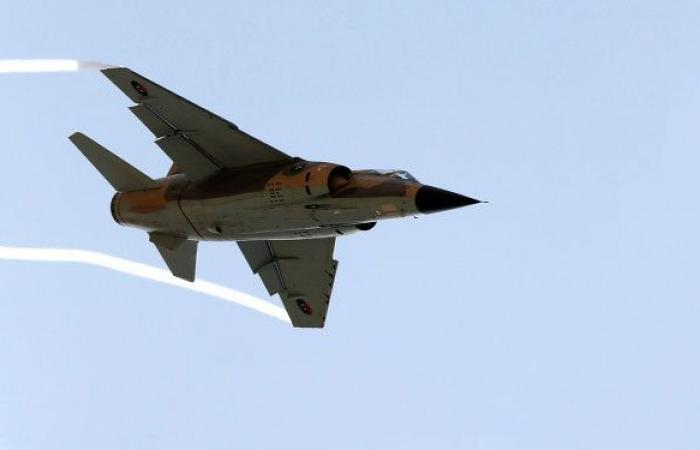 الجيش الليبي: نسيطر على مطار طرابلس وقواتنا تواصل التقدم