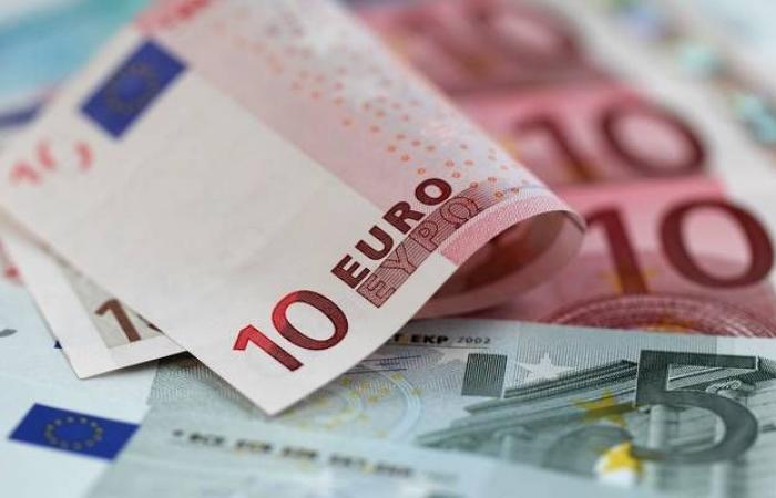 اليورو يرتفع لأعلى مستوى بـ3 أشهر أمام الدولار
